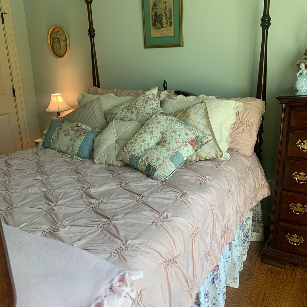 King Comforter Set - Picture 7 of 8